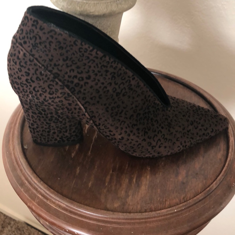 Shoes - Picture 6 of 6